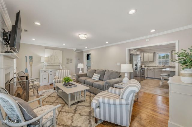 136 Meredith Circle, Johnson City, TN 37615