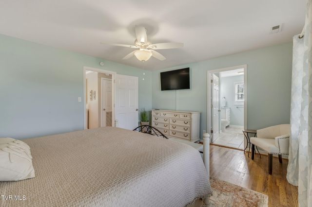 136 Meredith Circle, Johnson City, TN 37615