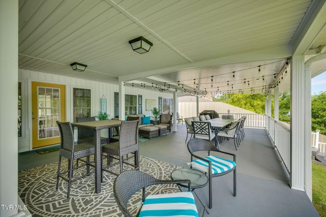 136 Meredith Circle, Johnson City, TN 37615