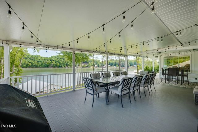 136 Meredith Circle, Johnson City, TN 37615