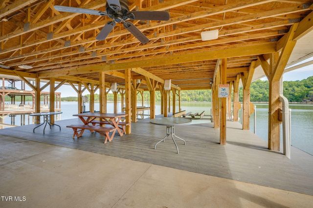 136 Meredith Circle, Johnson City, TN 37615
