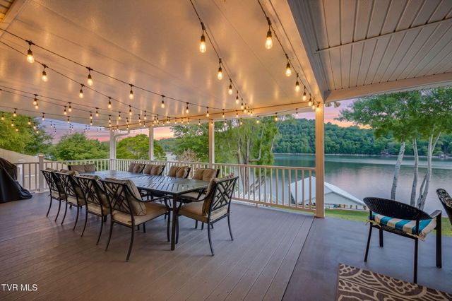 136 Meredith Circle, Johnson City, TN 37615