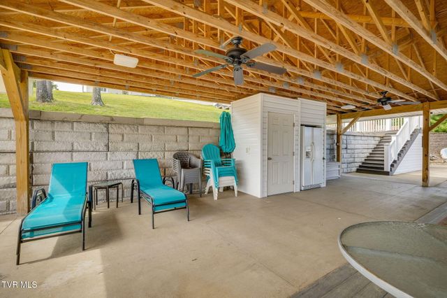 136 Meredith Circle, Johnson City, TN 37615