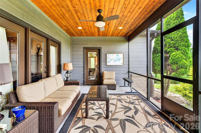 362 Captains Drive, Nebo, NC 28761