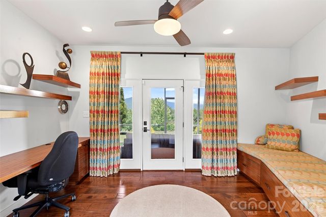 362 Captains Drive, Nebo, NC 28761