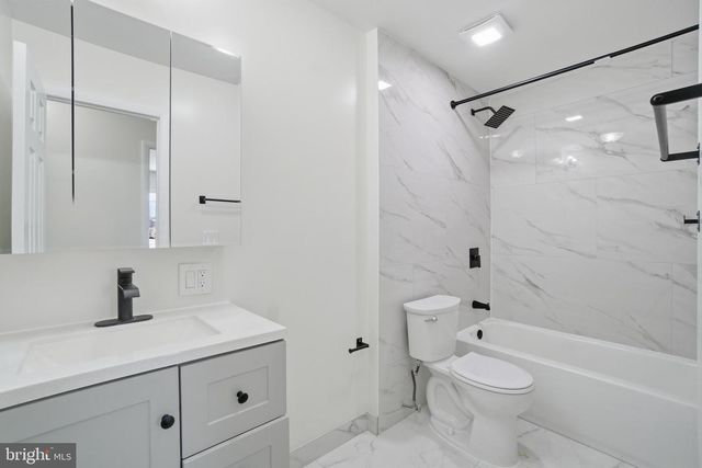 28 MELWOOD CT, Sicklerville, NJ 08081