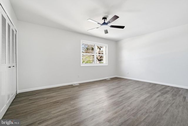 28 MELWOOD CT, Sicklerville, NJ 08081