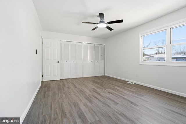 28 MELWOOD CT, Sicklerville, NJ 08081