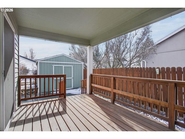 2410 E N Ave, La Grande, OR 97850