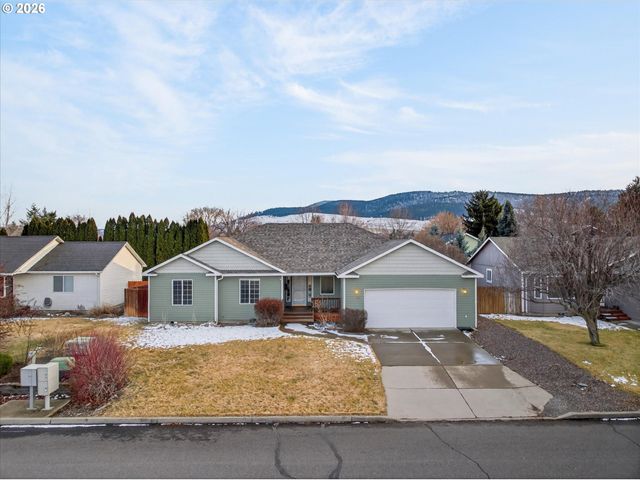 2410 E N Ave, La Grande, OR 97850