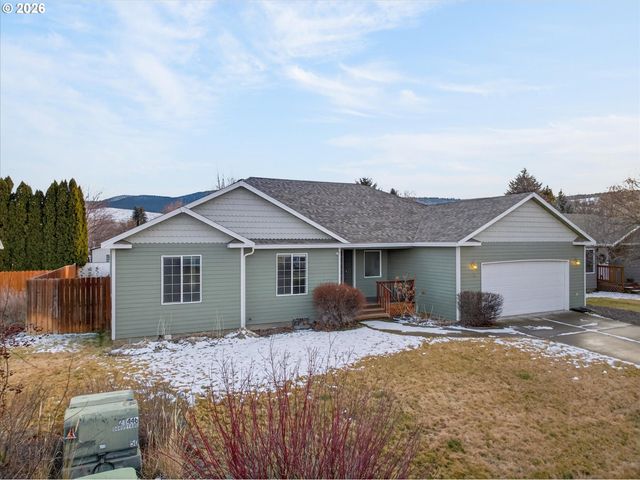 2410 E N Ave, La Grande, OR 97850