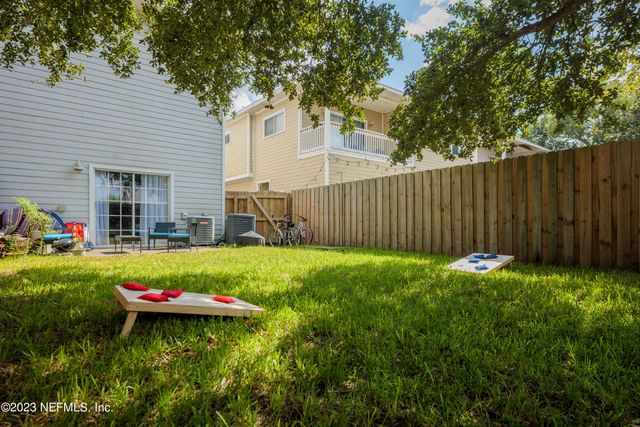 821 6TH Avenue S, Jacksonville Beach, FL 32250