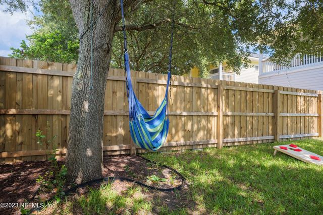 821 6TH Avenue S, Jacksonville Beach, FL 32250