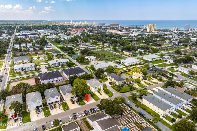 821 6TH Avenue S, Jacksonville Beach, FL 32250