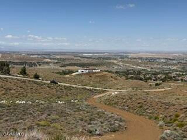 850 Shaner Road, Palmdale, CA 93551