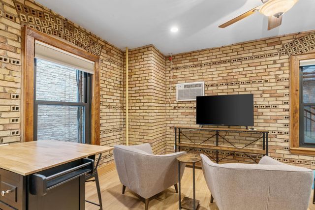 11 S 12th Street 104, Minneapolis, MN 55403