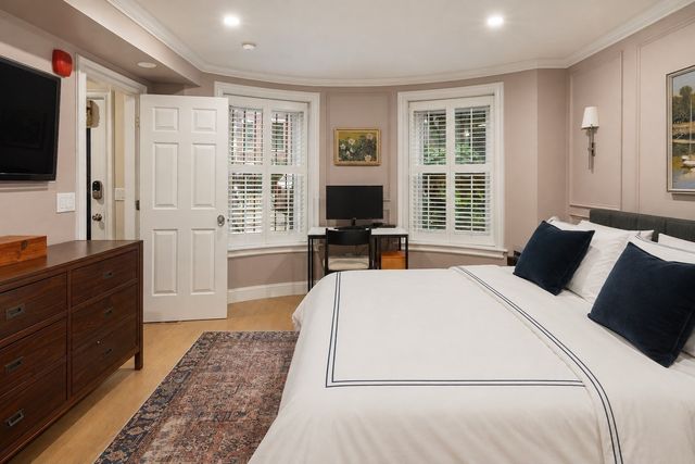 7 Concord Sq 1, Boston, MA 02118