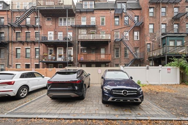 7 Concord Sq 1, Boston, MA 02118