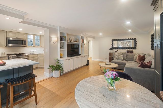 7 Concord Sq 1, Boston, MA 02118