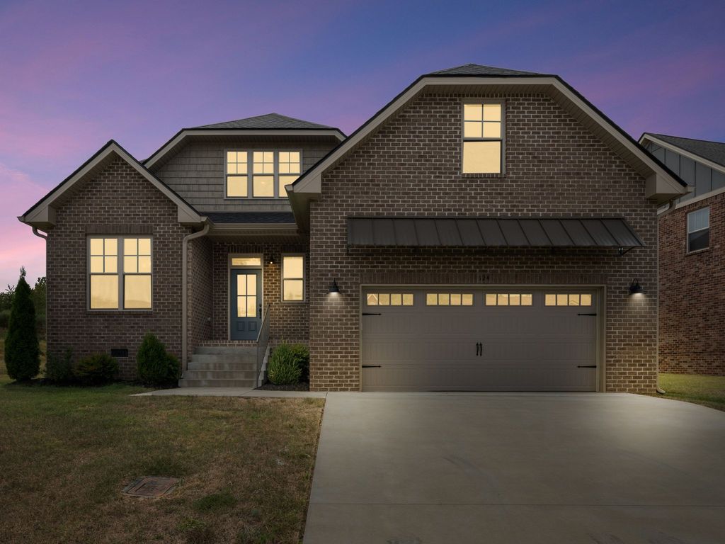 124 Cottage Ln, Clarksville, TN 37043