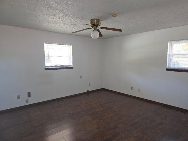 5800 Kingston Road, Oklahoma City, OK 73122