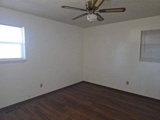 5800 Kingston Road, Oklahoma City, OK 73122