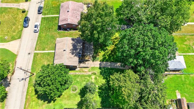 1312 Oak St, Connellsville, PA 15425