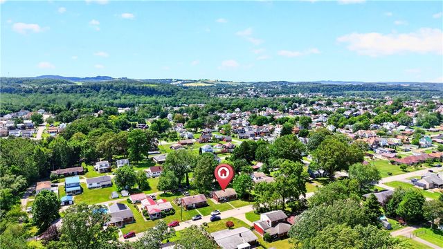 1312 Oak St, Connellsville, PA 15425