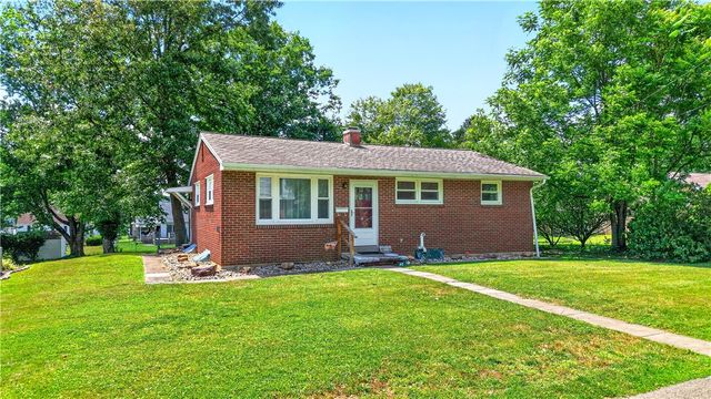 1312 Oak St, Connellsville, PA 15425
