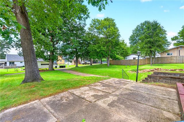 1312 Oak St, Connellsville, PA 15425