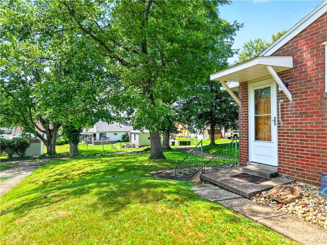 1312 Oak St, Connellsville, PA 15425