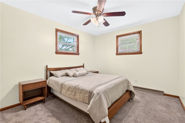 1312 Oak St, Connellsville, PA 15425
