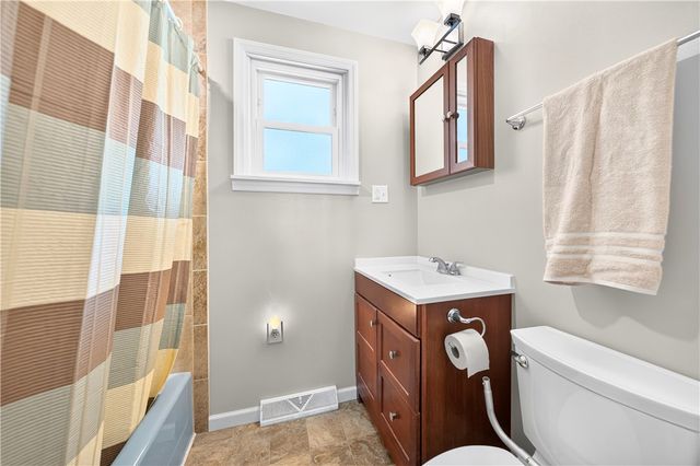 1312 Oak St, Connellsville, PA 15425