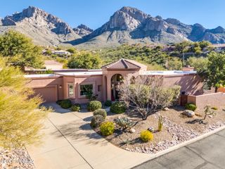 10198 N Carristo Drive, Oro Valley, AZ 85737