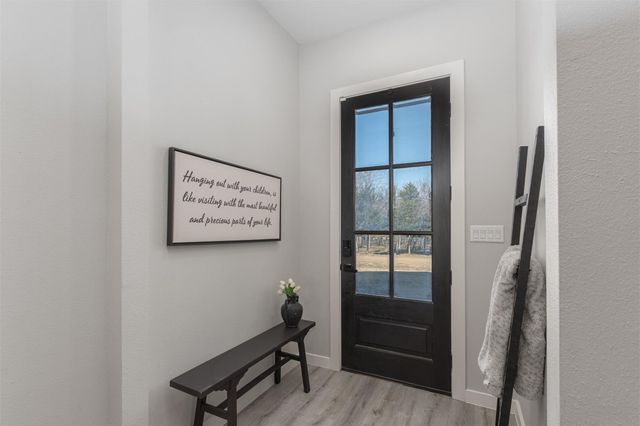 101 Lakeview Trail, Mabank, TX 75147
