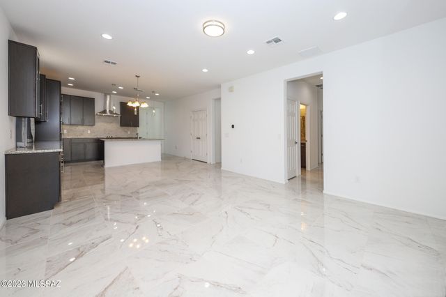 10267 E Civano Wash Trail, Tucson, AZ 85747