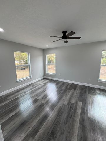 2897 NW 37th Avenue, Okeechobee, FL 34972