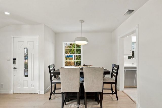 2142 E Chevy Chase, Glendale, CA 91206