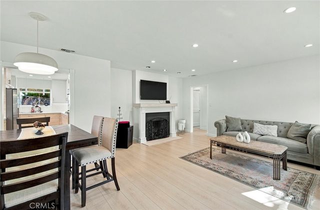 2142 E Chevy Chase, Glendale, CA 91206
