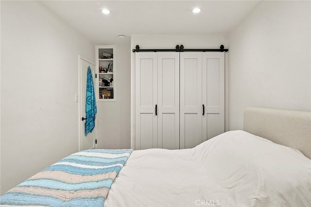 2142 E Chevy Chase, Glendale, CA 91206