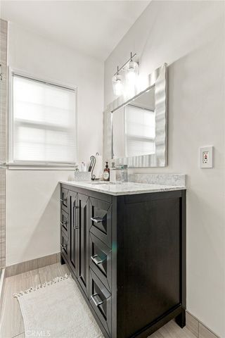 2142 E Chevy Chase, Glendale, CA 91206