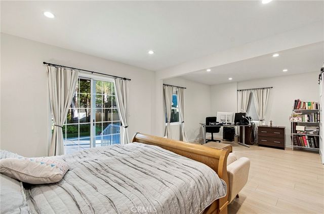 2142 E Chevy Chase, Glendale, CA 91206