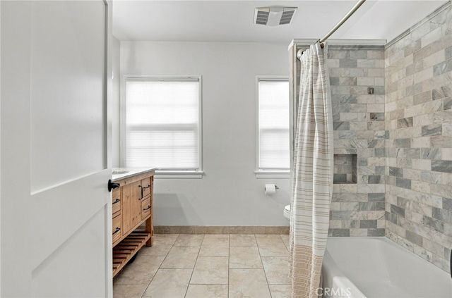 2142 E Chevy Chase, Glendale, CA 91206