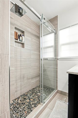 2142 E Chevy Chase, Glendale, CA 91206