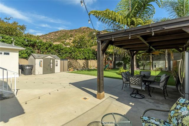 2142 E Chevy Chase, Glendale, CA 91206