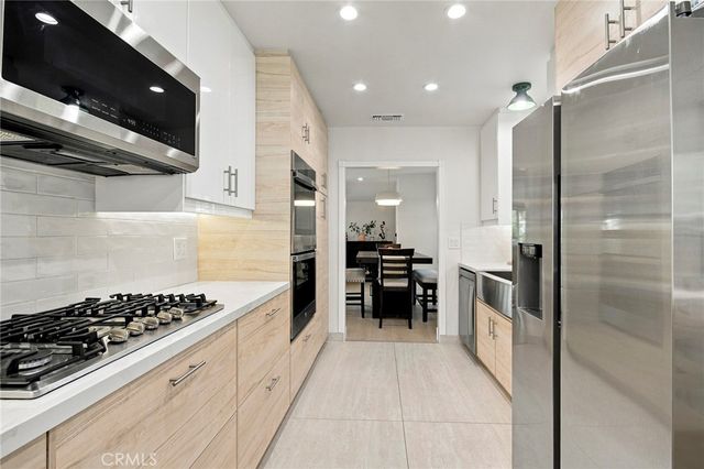 2142 E Chevy Chase, Glendale, CA 91206