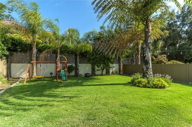 2142 E Chevy Chase, Glendale, CA 91206