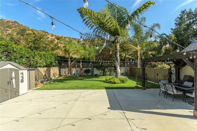 2142 E Chevy Chase, Glendale, CA 91206