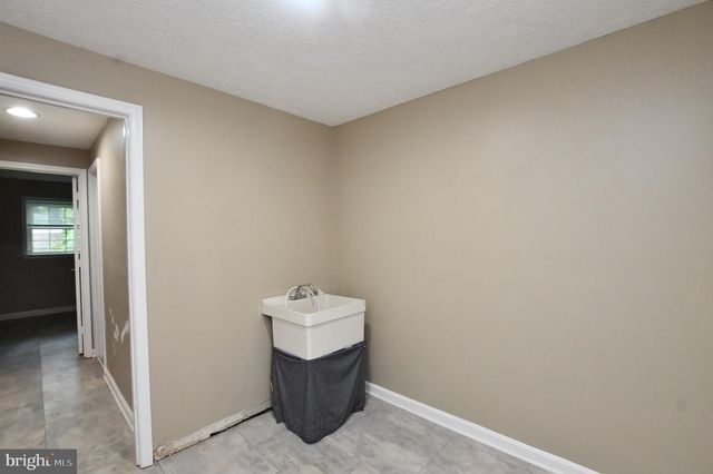 350 COPPERFIELD LN, Herndon, VA 20170