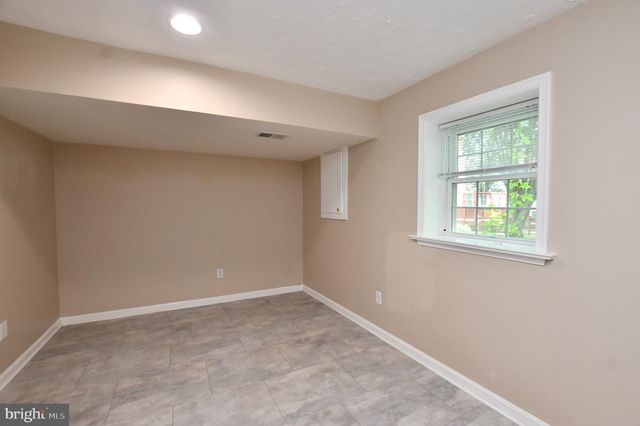 350 COPPERFIELD LN, Herndon, VA 20170